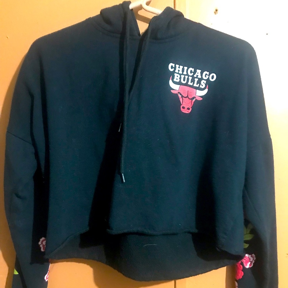 Cropped ball hoodie